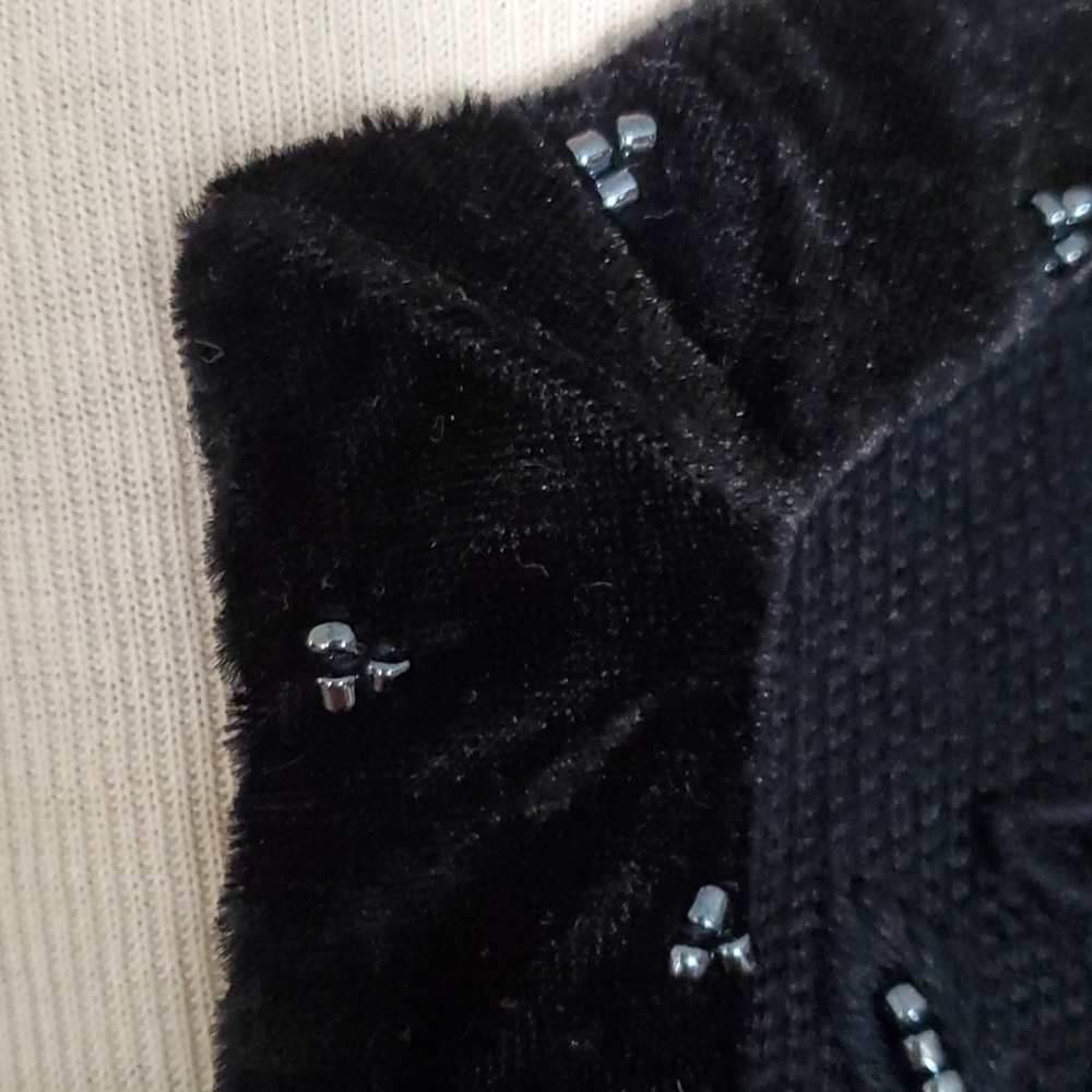 Vintage Ship'N Shore Black Beaded Embroidered Hook Front Cardigan Sweater Small - Picture 8 of 13